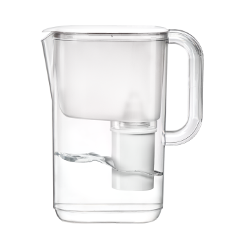 Фильтр-кувшин для очистки воды "БАРЬЕР Стайл XS" ("Аляска") белый